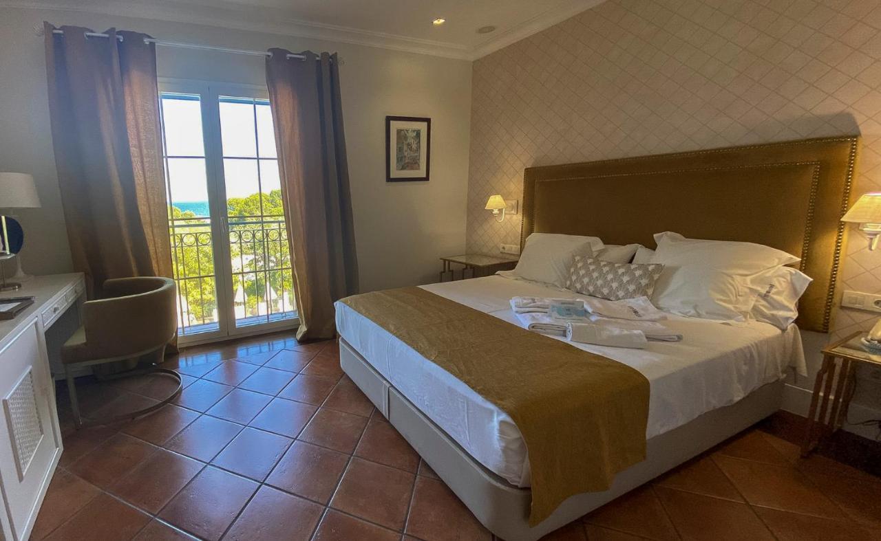 Hotel Mr Les Rotes Денія Екстер'єр фото