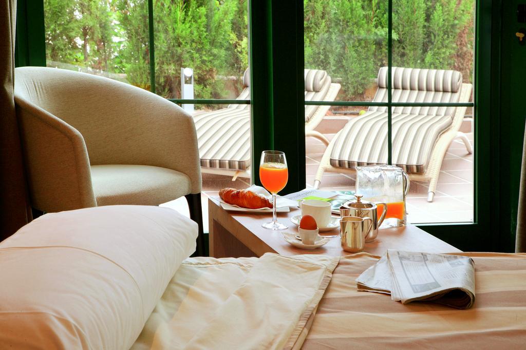Hotel Mr Les Rotes Денія Екстер'єр фото